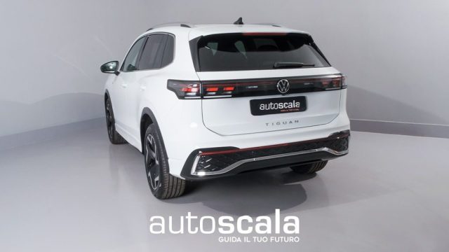 VOLKSWAGEN Tiguan usata, con Bracciolo
