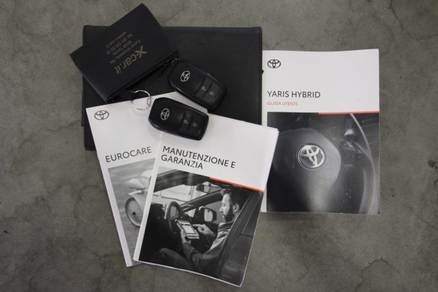 TOYOTA Yaris usata, con Bluetooth