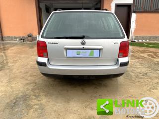 VOLKSWAGEN Passat usata, con Chiusura centralizzata