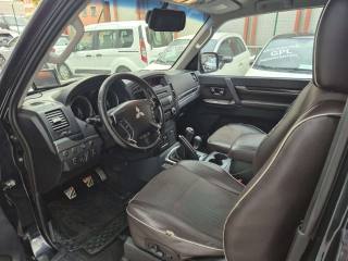MITSUBISHI Pajero usata 9