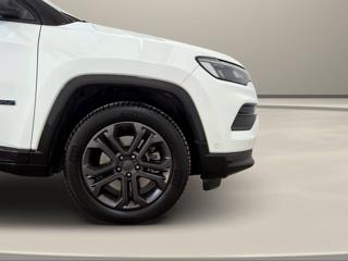 JEEP Compass usata, con Sensori di parcheggio anteriori