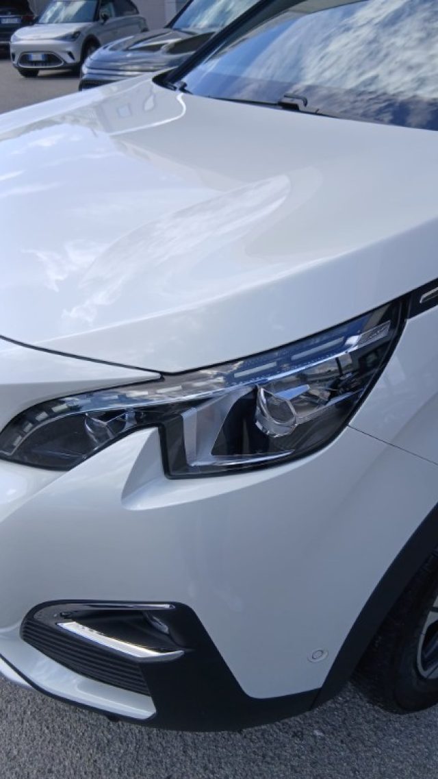 PEUGEOT 3008 usata, con Chiusura centralizzata