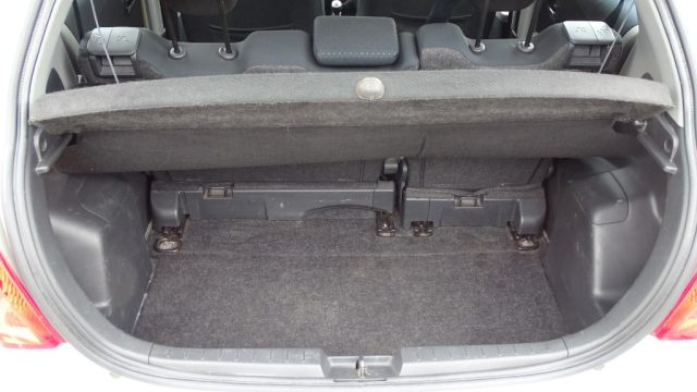 TOYOTA Yaris usata 108