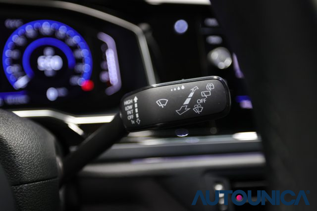 VOLKSWAGEN Taigo usata, con Controllo elettronico della corsia