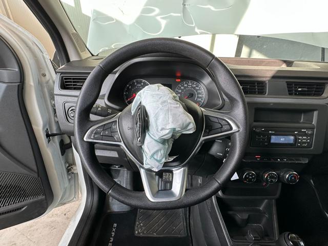 RENAULT Express usata, con Bluetooth
