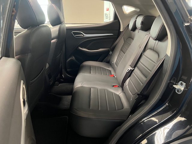 MG ZS usata, con Controllo automatico clima