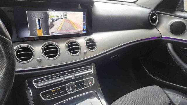 MERCEDES-BENZ E 220 usata, con Cruise Control