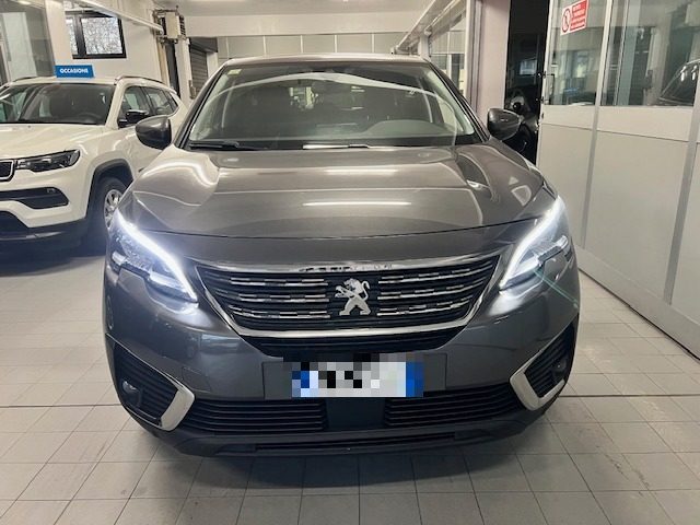 PEUGEOT 5008 usata, con Airbag