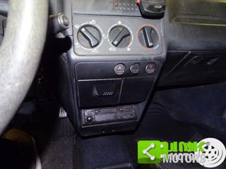 PEUGEOT 205 usata 11