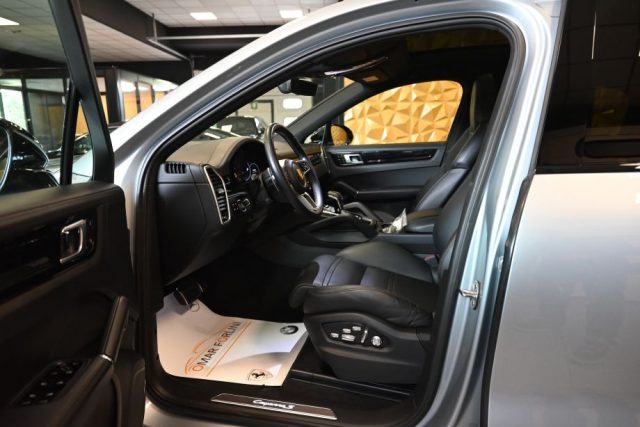 PORSCHE Cayenne usata 8