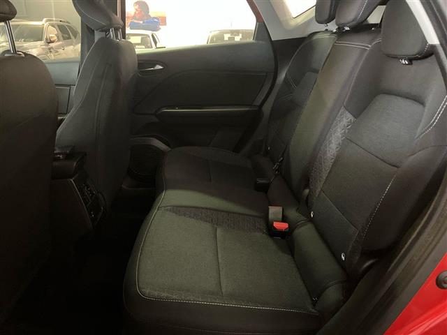 RENAULT Captur usata, con Hill holder