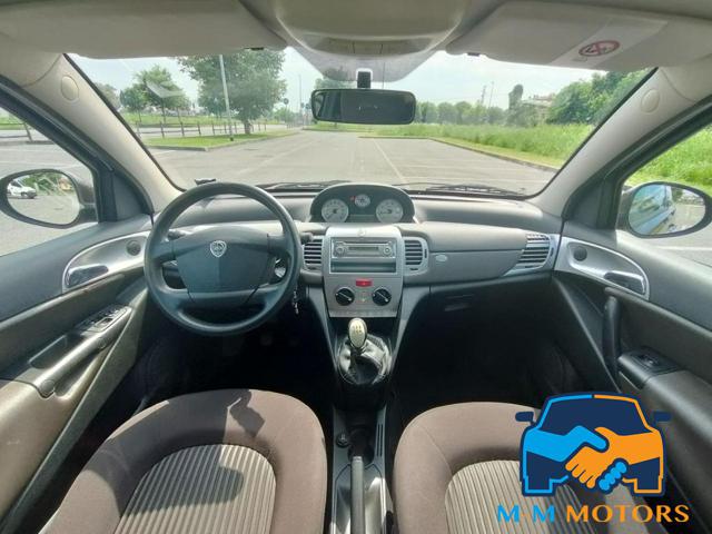 LANCIA Ypsilon usata, con Lettore CD