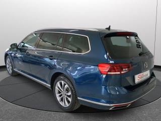 VOLKSWAGEN Passat Variant usata, con Leve al volante