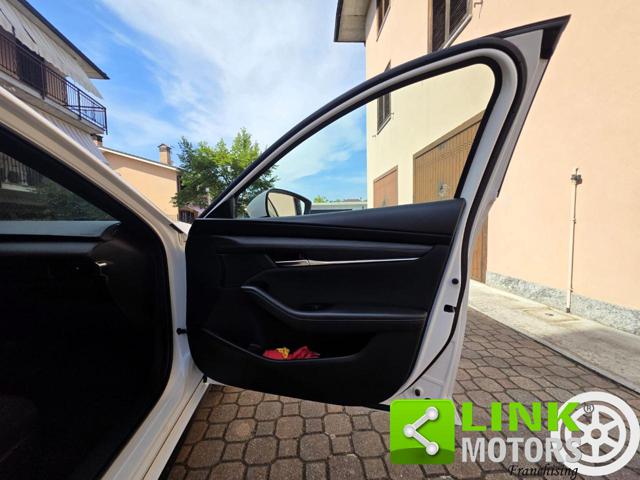 MAZDA 3 usata, con Isofix