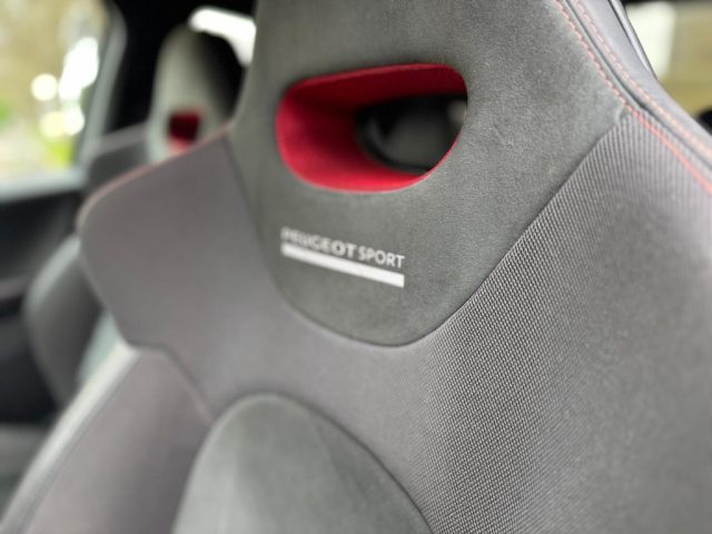 PEUGEOT 208 usata, con Cerchi in lega