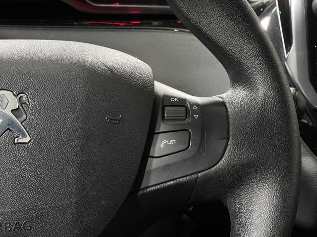 PEUGEOT 208 usata 19
