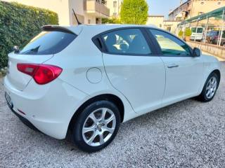 ALFA ROMEO Giulietta usata, con Airbag Passeggero