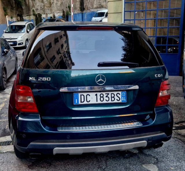MERCEDES-BENZ ML 280 usata, con Autoradio