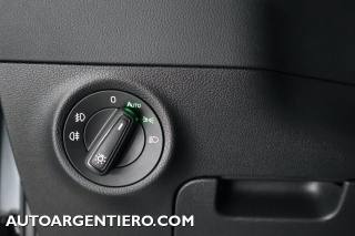 SKODA Karoq usata, con Sedile posteriore sdoppiato
