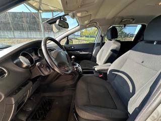 PEUGEOT 5008 usata, con Volante multifunzione
