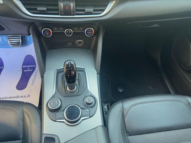 ALFA ROMEO Stelvio usata, con Controllo automatico clima