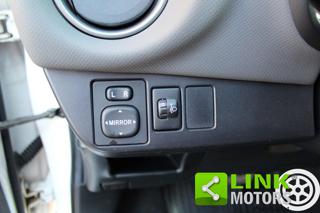 TOYOTA Yaris usata 19