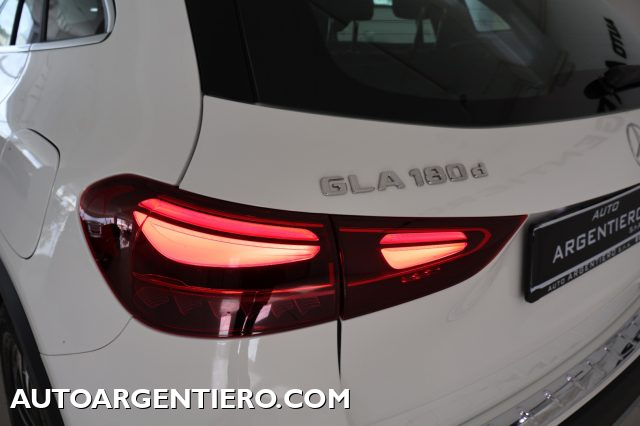 MERCEDES-BENZ GLA 180 usata, con Specchietti laterali elettrici