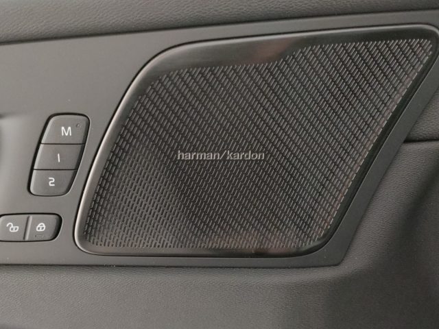 VOLVO XC60 usata, con Tettuccio apribile