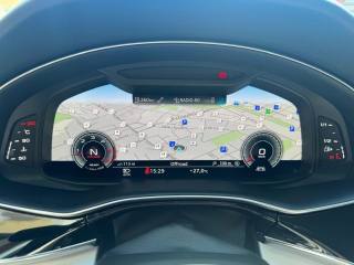 AUDI Q8 usata, con USB
