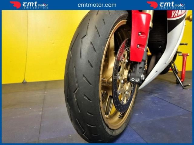 YAMAHA YZF R1 usata 12