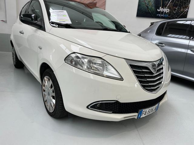 LANCIA Ypsilon usata, con Sedile posteriore sdoppiato
