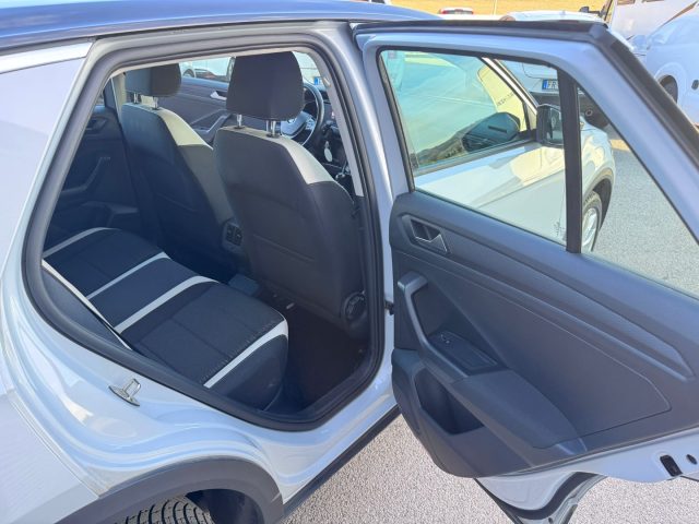 VOLKSWAGEN T-Roc usata, con Sedile posteriore sdoppiato