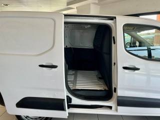 OPEL Combo usata, con Volante multifunzione