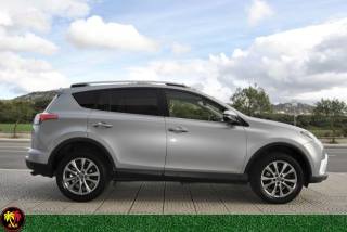 TOYOTA RAV 4 MY23 usata, con Bracciolo