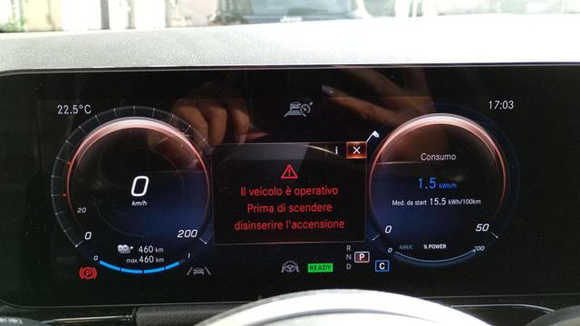 MERCEDES-BENZ EQA usata, con Volante in pelle