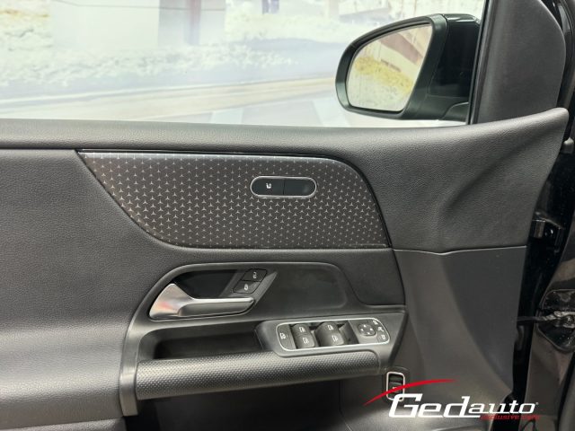 MERCEDES-BENZ B 180 usata, con Controllo automatico clima