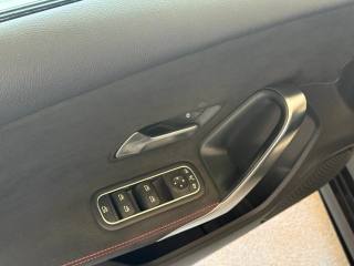 MERCEDES-BENZ A 180 usata, con Airbag testa
