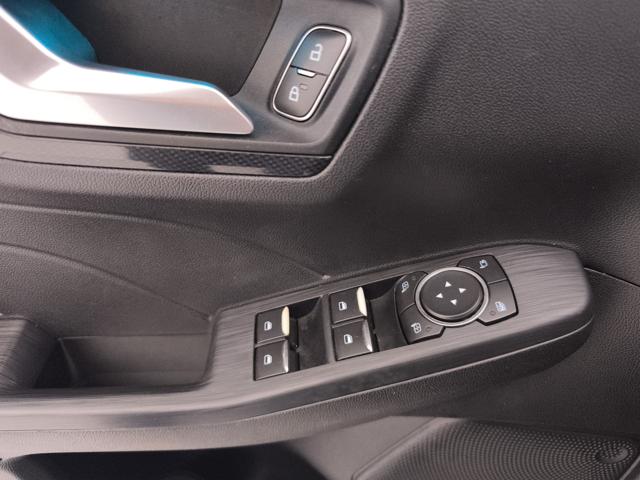 FORD Kuga usata, con Touch screen