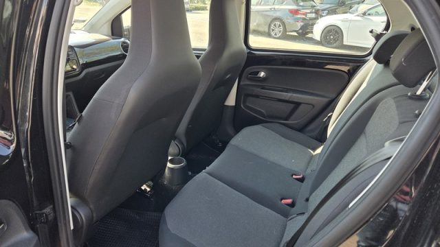 VOLKSWAGEN up! usata, con Cronologia tagliandi