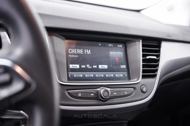 OPEL Crossland usata, con USB