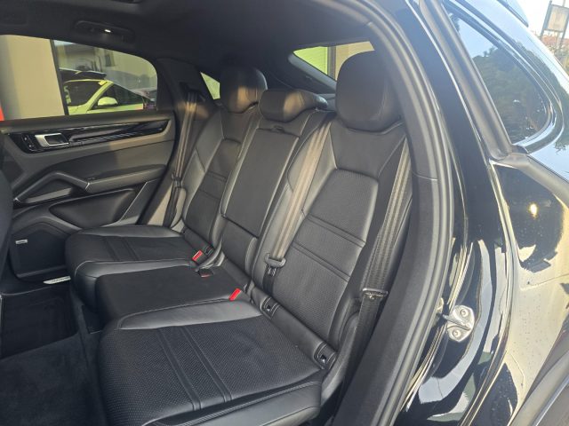PORSCHE Cayenne usata, con Telecamera per parcheggio assistito