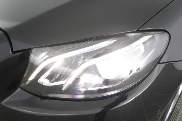 MERCEDES-BENZ CLA usata 8