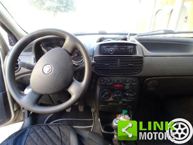 FIAT Punto usata 8
