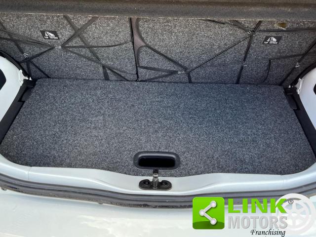 VOLKSWAGEN e-up! usata, con Fari full-led