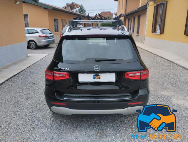 MERCEDES-BENZ GLB 180 usata, con Alzacristalli elettrici