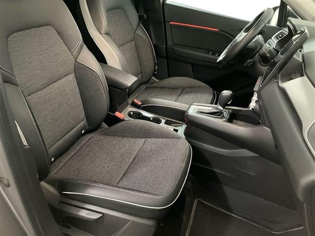 RENAULT Captur usata, con Sistema di navigazione