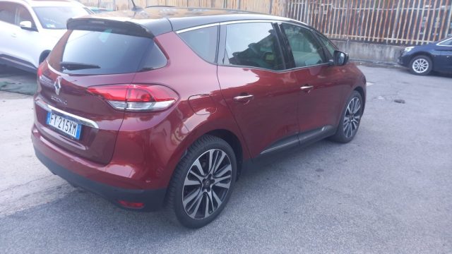 RENAULT Scenic usata, con Airbag laterali