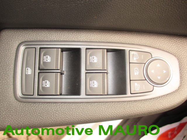 MITSUBISHI Colt usata, con Controllo elettronico della corsia