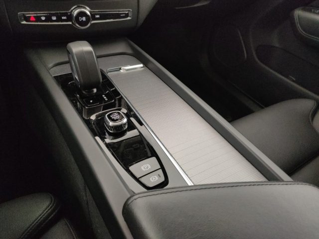 VOLVO XC60 usata, con Vetri oscurati