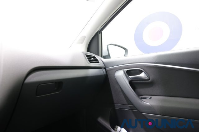 VOLKSWAGEN Polo usata, con Sensori di parcheggio anteriori